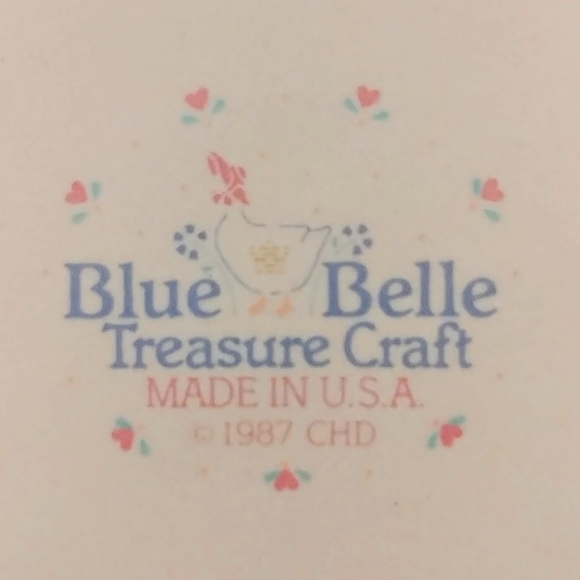 Vintage Covered Ceramic Crock Casserole - Picture 4 of 6